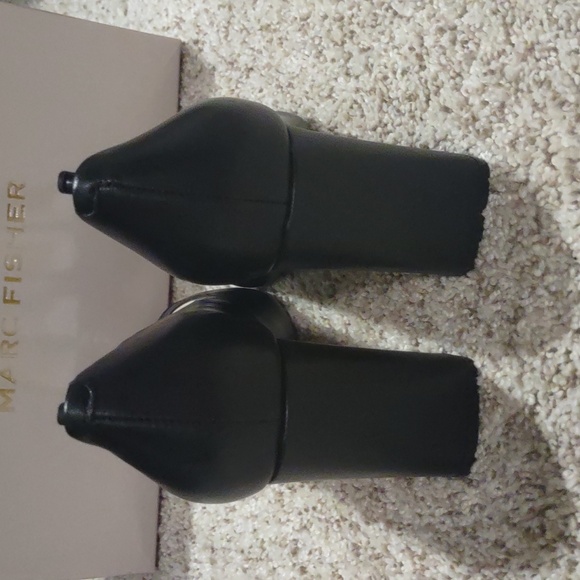 Marc Fisher Velda Pointed Cap Toe Block Heel Pumps Black Snakeskin - Picture 4 of 7